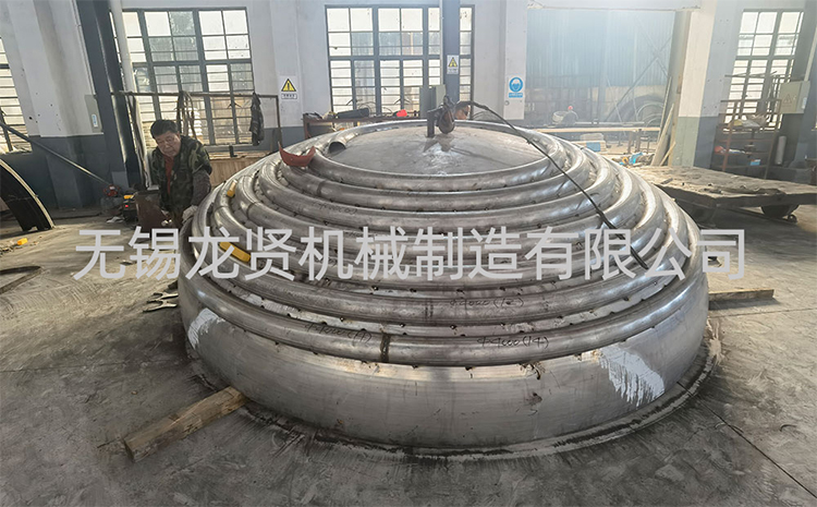 無錫封頭盤管找哪家？龍賢：把“歪瓜裂棗”卷出局，質(zhì)量硬到?jīng)]對手！?